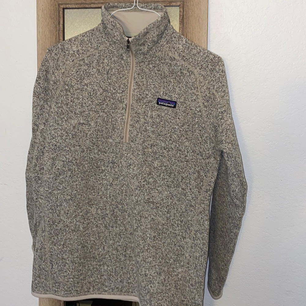Patagonia half zip sweater size L